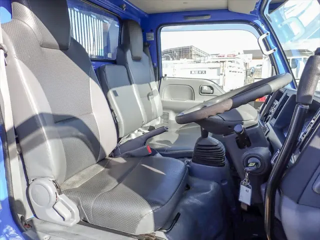 いすゞ エルフ TPG-NKR85AD(2WD)の写真27