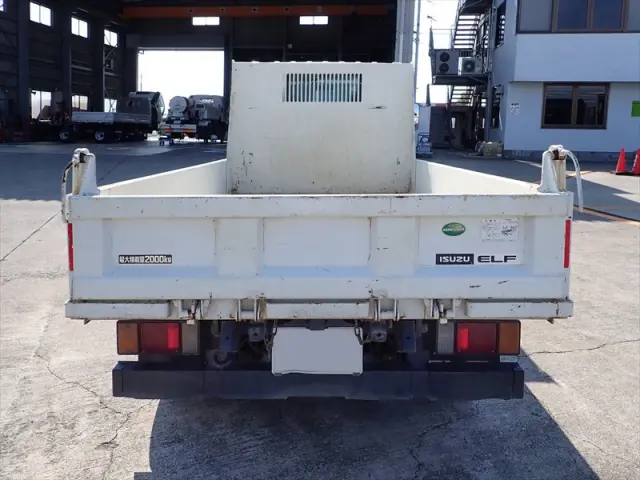 いすゞ エルフ TPG-NJR85AD(2WD)の写真5