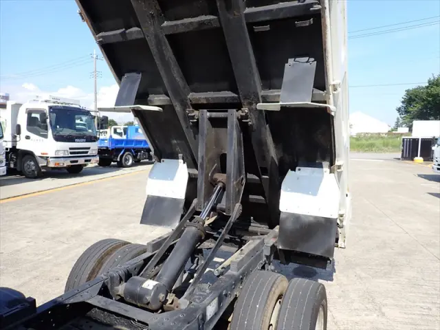 いすゞ エルフ TPG-NJR85AD(2WD)の写真13