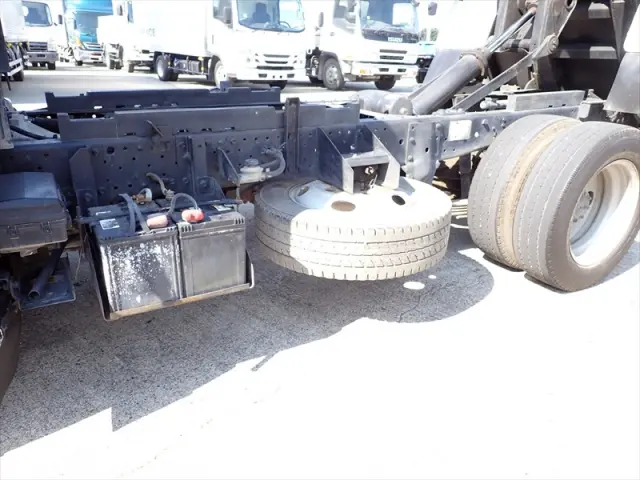 いすゞ エルフ TPG-NJR85AD(2WD)の写真14