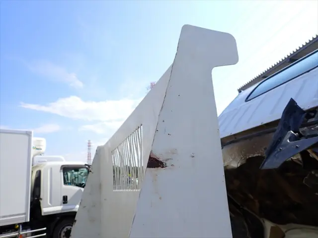 いすゞ エルフ TPG-NJR85AD(2WD)の写真28