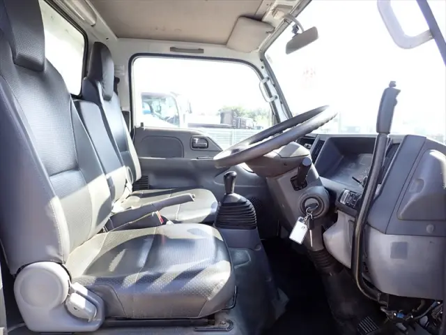 いすゞ エルフ TPG-NJR85AD(2WD)の写真41