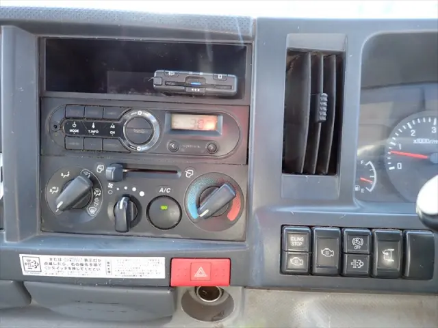 いすゞ エルフ TPG-NJR85AD(2WD)の写真47