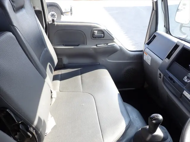 いすゞ エルフ TPG-NJR85AD(2WD)の写真48