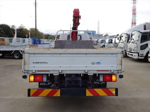 いすゞ エルフ TPG-NKR85R(2WD)の写真5