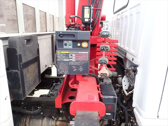 いすゞ エルフ TPG-NKR85R(2WD)の写真14