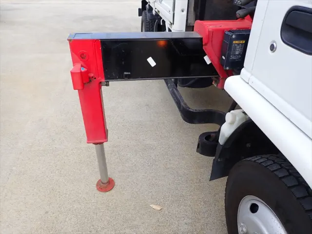 いすゞ エルフ TPG-NKR85R(2WD)の写真16