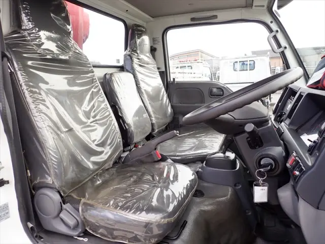 いすゞ エルフ TPG-NKR85R(2WD)の写真26