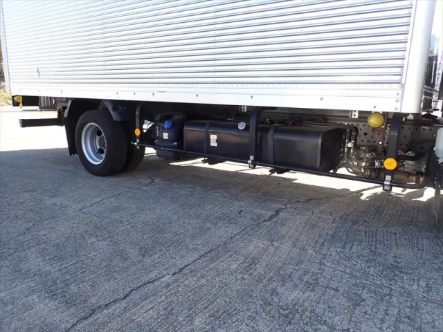 いすゞ エルフ 2RG-NLR88AN(2WD)の写真20