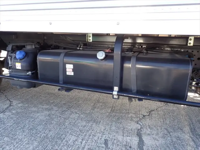 いすゞ エルフ 2RG-NLR88AN(2WD)の写真21