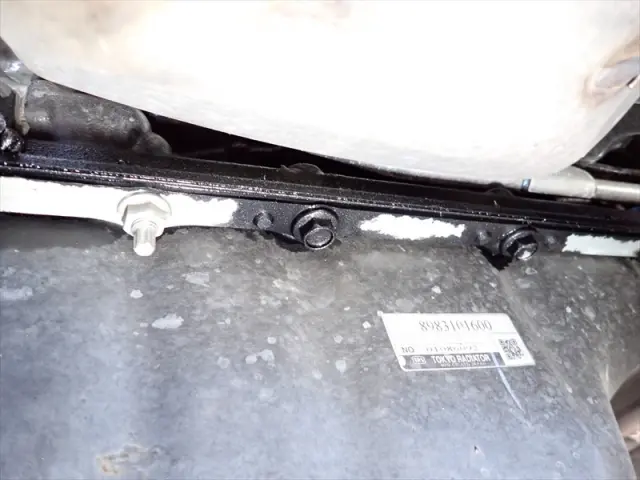 いすゞ エルフ 2RG-NLR88AN(2WD)の写真32