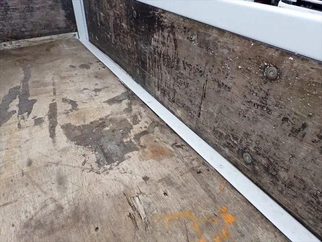 いすゞ エルフ TRG-NJR85Aの写真11