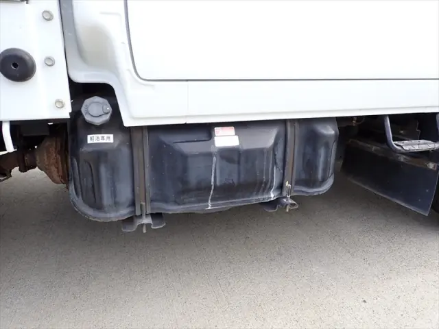 いすゞ エルフ TRG-NJR85Aの写真20