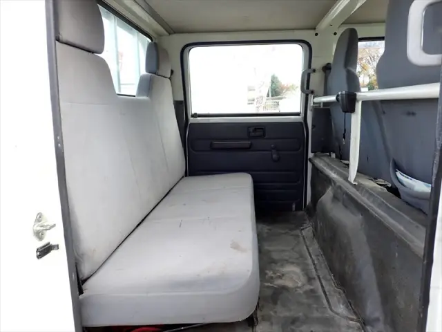 いすゞ エルフ TRG-NJR85Aの写真24