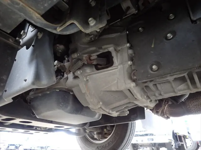 いすゞ エルフ TRG-NJR85Aの写真35