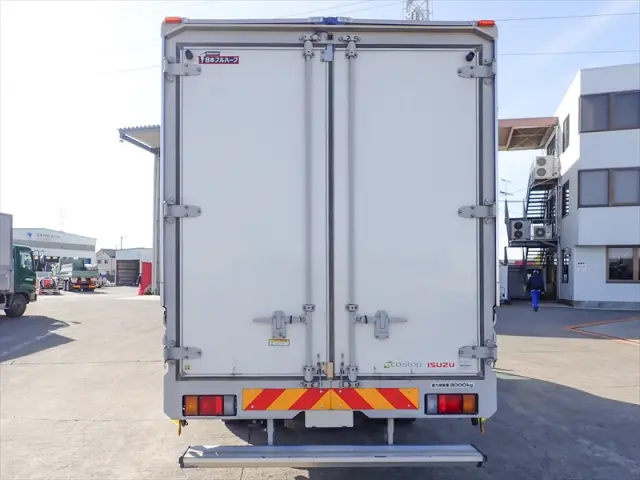 いすゞ エルフ TRG-NPR85AN(2WD)の写真5