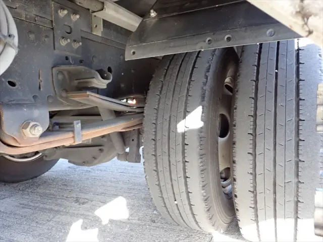 いすゞ エルフ TRG-NPR85AN(2WD)の写真26