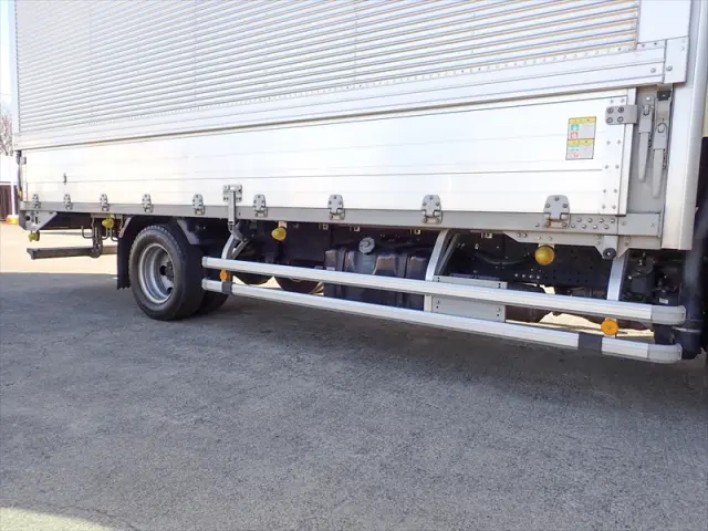 いすゞ エルフ TRG-NPR85AN(2WD)の写真27