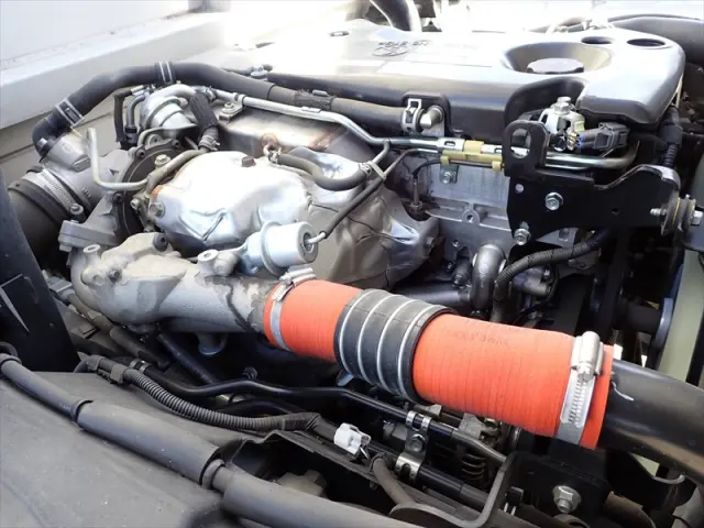 いすゞ エルフ TRG-NPR85AN(2WD)の写真35