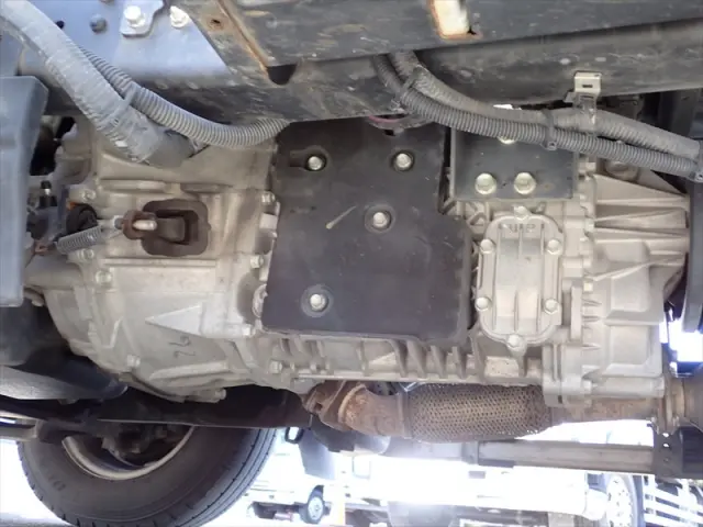 いすゞ エルフ TRG-NPR85AN(2WD)の写真39