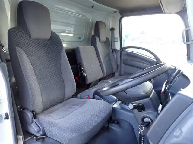 いすゞ エルフ TRG-NPR85AN(2WD)の写真42