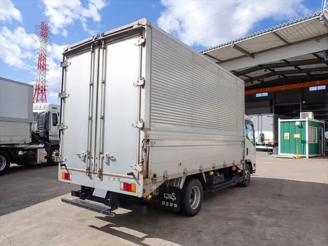 いすゞ エルフ TRG-NPR85AN(2WD)の写真2