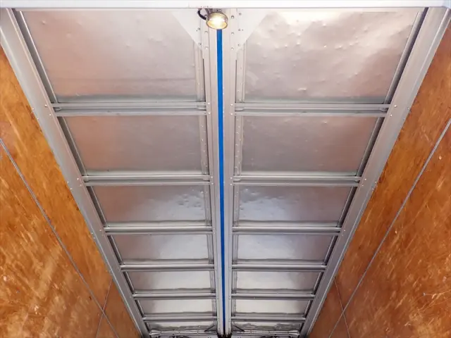 いすゞ エルフ TRG-NPR85AN(2WD)の写真6