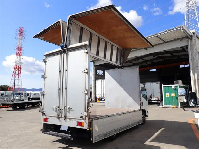 いすゞ エルフ TRG-NPR85AN(2WD)の写真15