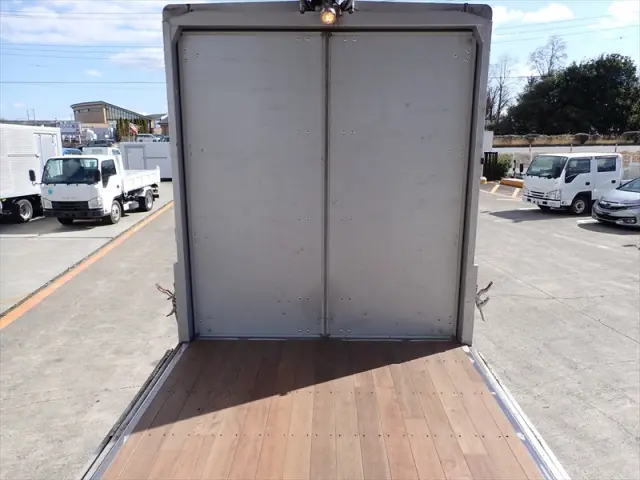 いすゞ エルフ TRG-NPR85AN(2WD)の写真20