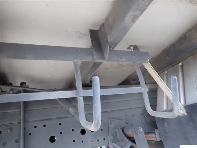 いすゞ エルフ TRG-NPR85AN(2WD)の写真22