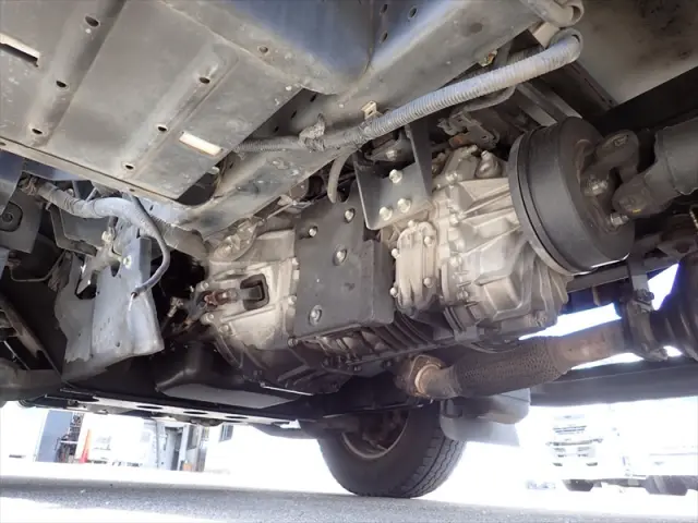 いすゞ エルフ TRG-NPR85AN(2WD)の写真29