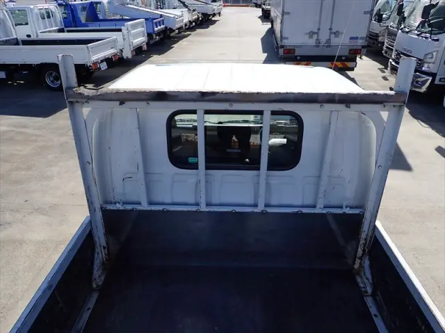 いすゞ エルフ SKG-NJR85A(2WD)の写真8