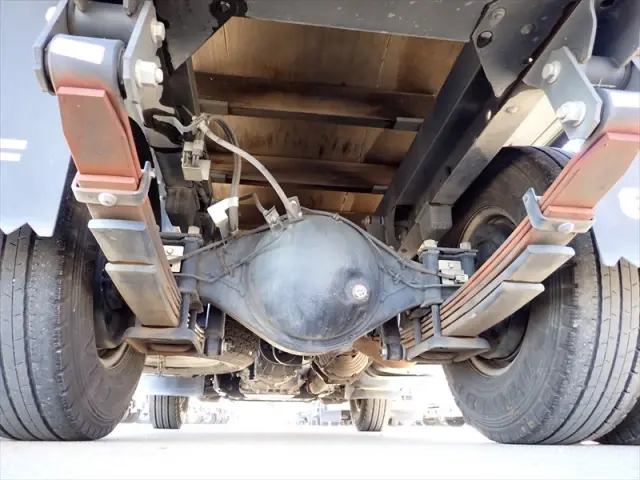 いすゞ エルフ SKG-NJR85A(2WD)の写真14