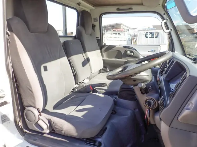 いすゞ エルフ SKG-NJR85A(2WD)の写真20