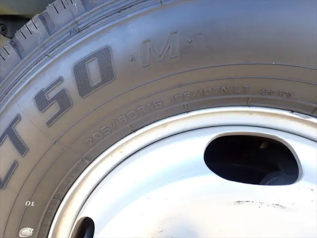 いすゞ エルフ SKG-NJR85A(2WD)の写真27