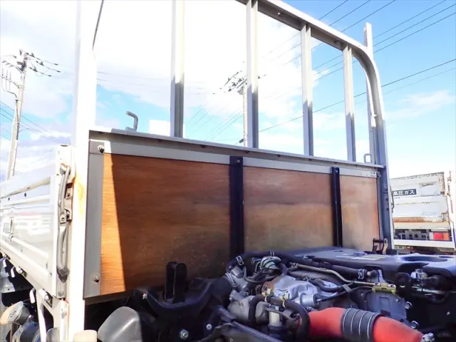 いすゞ エルフ SKG-NJR85A(2WD)の写真34
