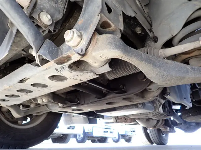 いすゞ エルフ SKG-NJR85A(2WD)の写真36