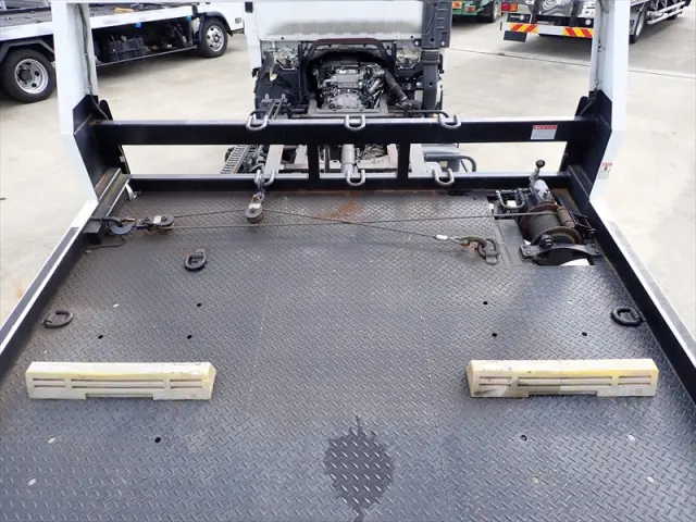 いすゞ エルフ TRG-NPR85AN(2WD)の写真12