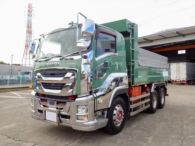 いすゞ ギガ QPG-CXZ77BT(2WD)の写真1