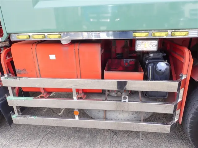 いすゞ ギガ QPG-CXZ77BT(2WD)の写真24