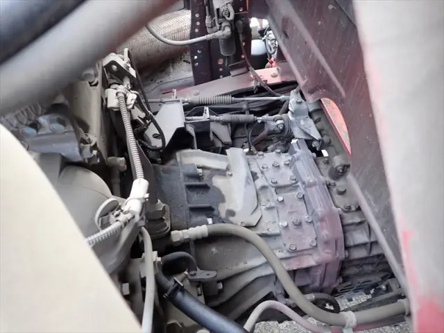 いすゞ ギガ QPG-CXZ77BT(2WD)の写真42