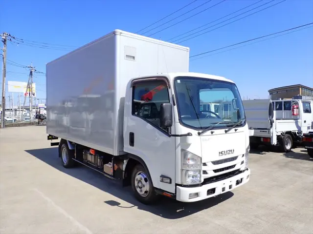 いすゞ エルフ TRG-NLR85AN(2WD)の写真3