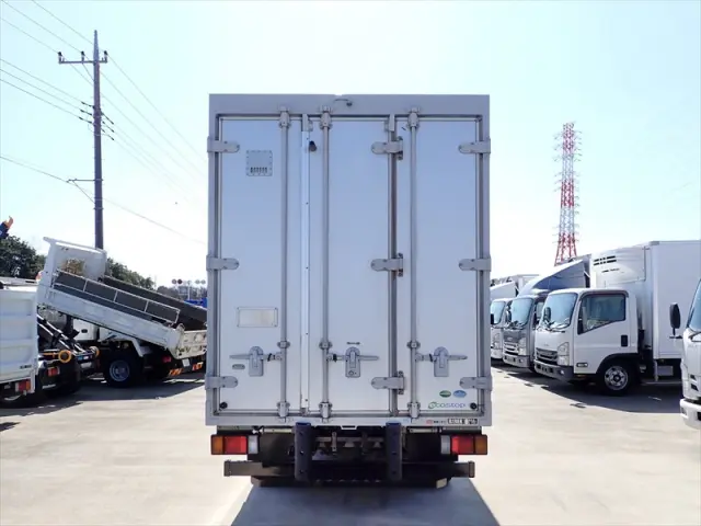 いすゞ エルフ TRG-NLR85AN(2WD)の写真5