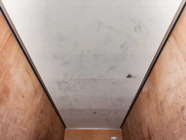 いすゞ エルフ TRG-NLR85AN(2WD)の写真8