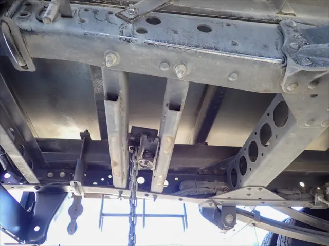 いすゞ エルフ TRG-NLR85AN(2WD)の写真15