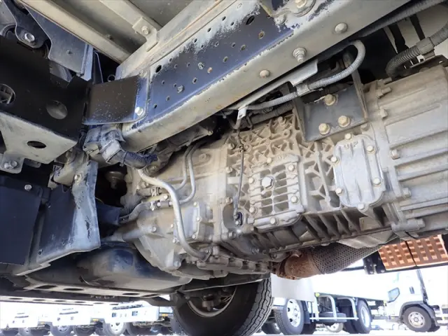 いすゞ エルフ TRG-NLR85AN(2WD)の写真23