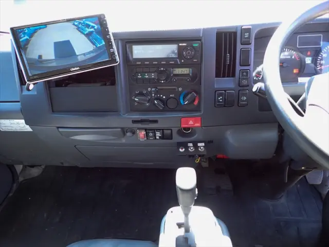 いすゞ エルフ TRG-NLR85AN(2WD)の写真28