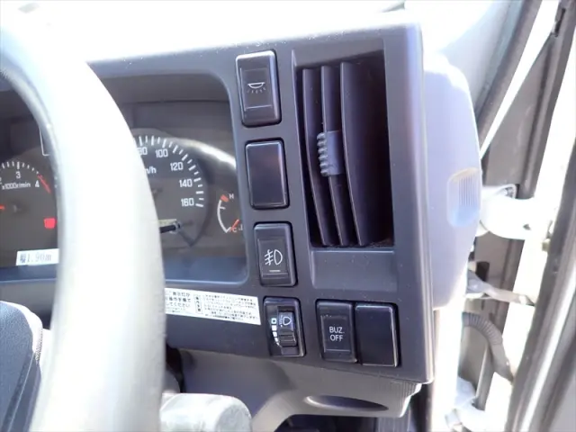 いすゞ エルフ TRG-NLR85AN(2WD)の写真33