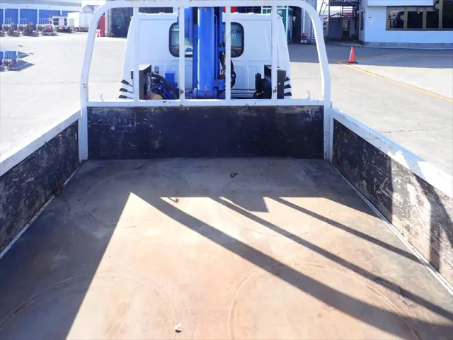 いすゞ エルフ BKG-NKR85Rの写真7