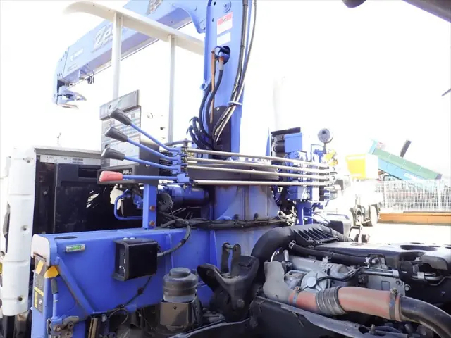 いすゞ エルフ BKG-NKR85Rの写真47